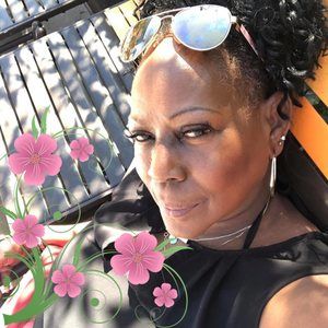 Meet your Posher, Valarie